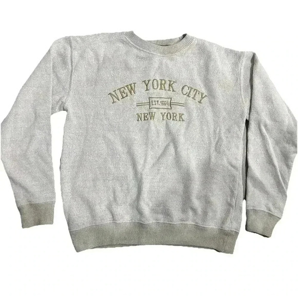 New York City Grey Crew Neck Sweater Size Small - Picture 1 of 3